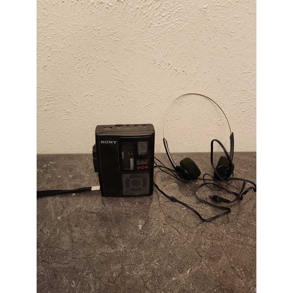 Sony‎ TCM-S67V Stereo Cassette-Corder VOR, Pre-Owned  W Matching Headphones
